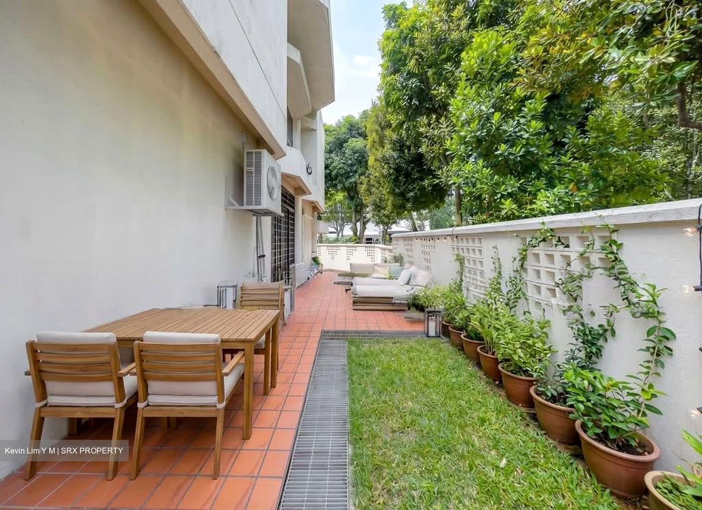 Hazel Park Terrace (D23), Terrace #561637511